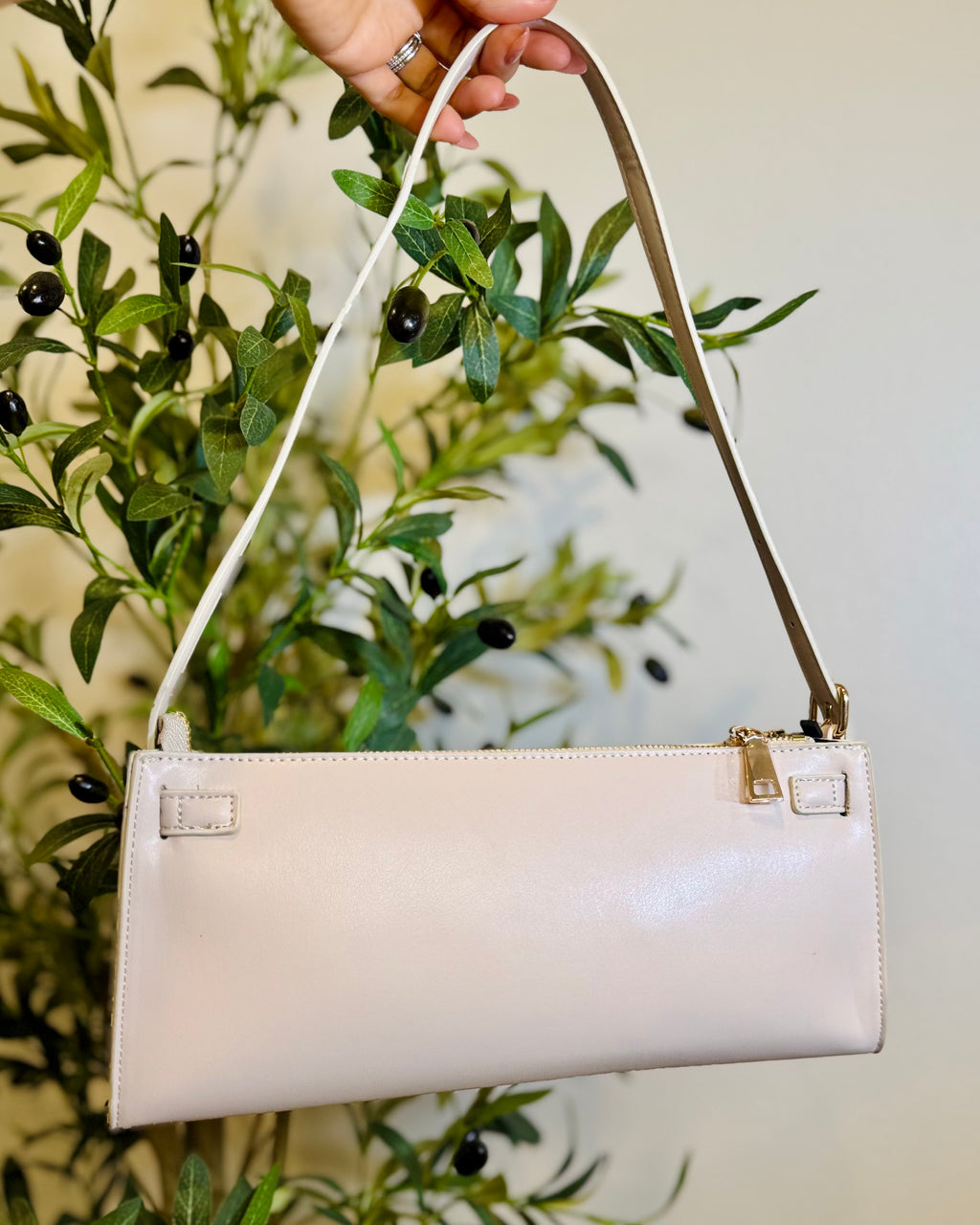 Clara Shoulder Bag