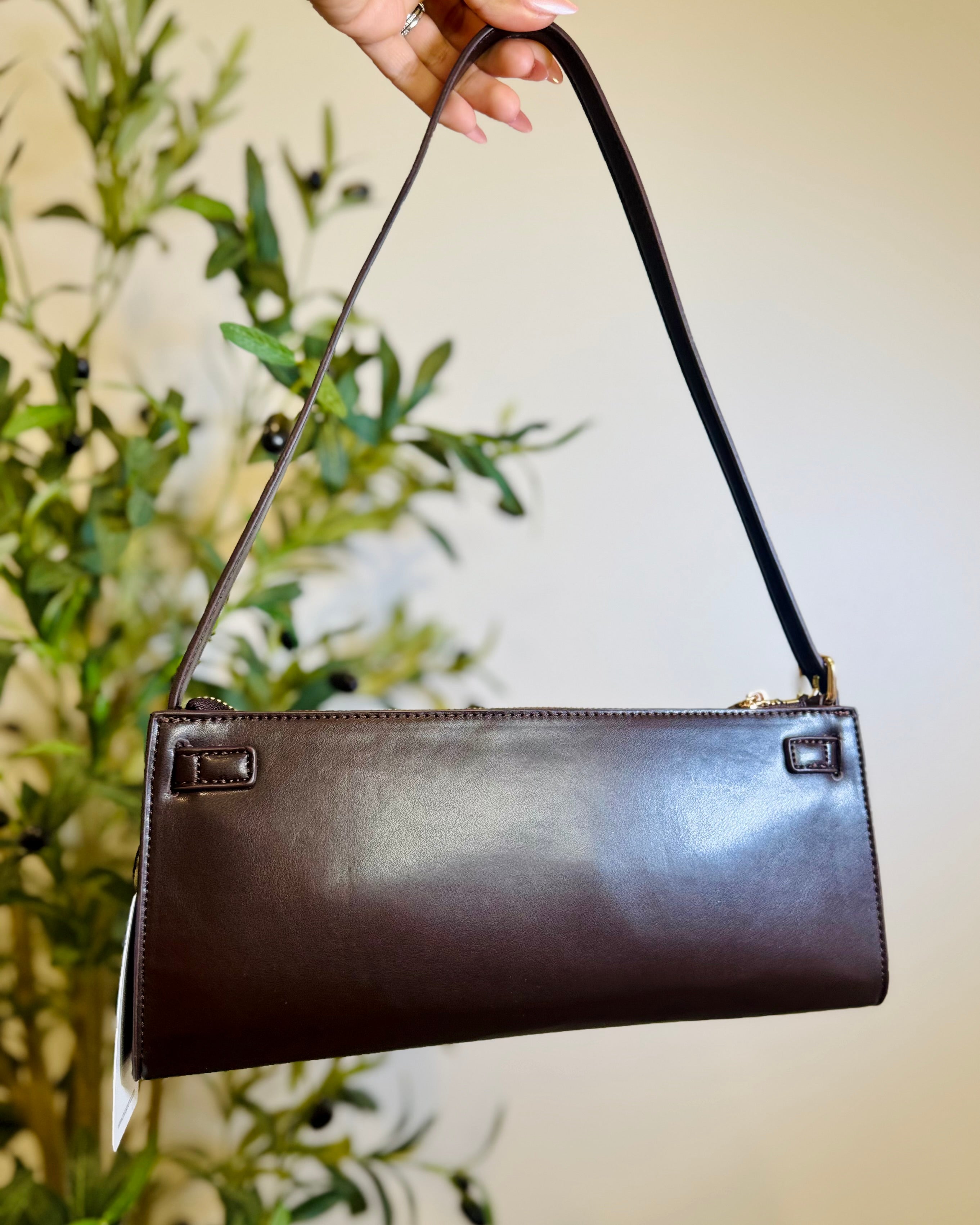 Clara Shoulder Bag