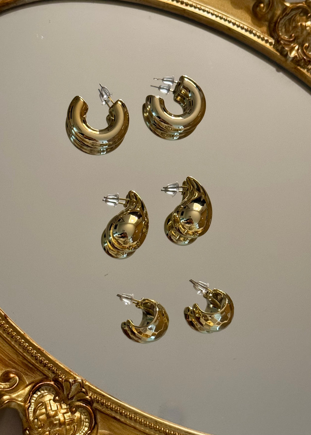 Lala Bold Mini Hoop earrings