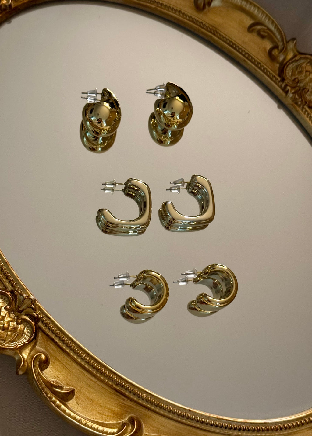 Lulu Mini Hoop Earrings
